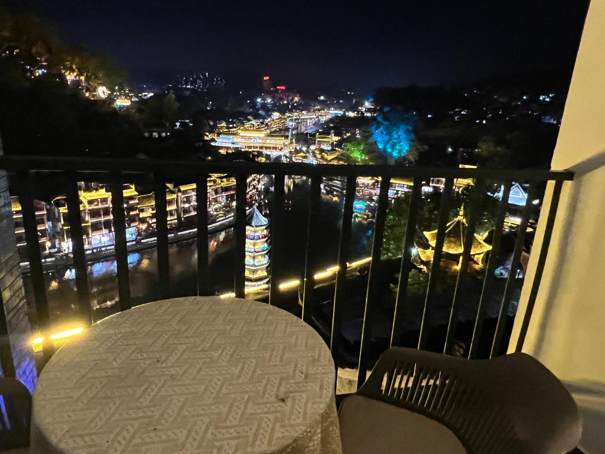 Phoenix Best River View B&B Fenghuang Dış mekan fotoğraf